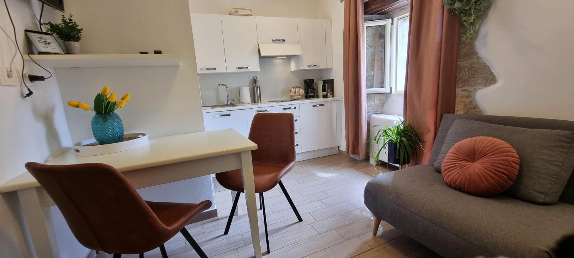 Apartment In The Smallest Town In The World Hum Exterior foto