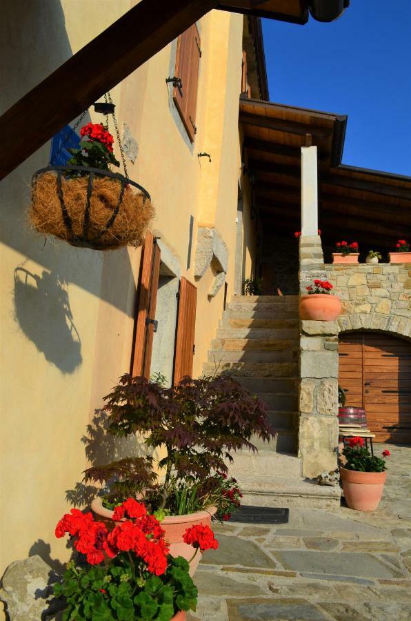 Apartment In The Smallest Town In The World Hum Exterior foto